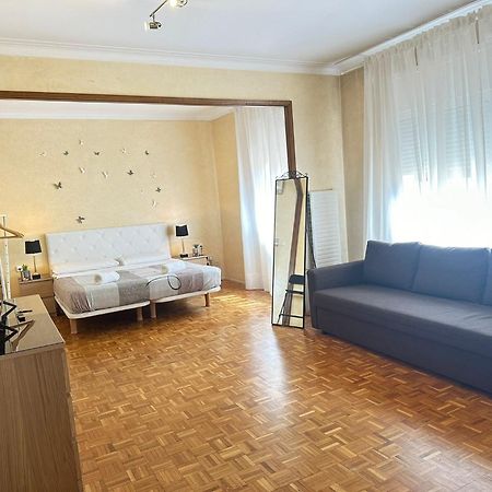 Rooms Villaroel Barcelona Luaran gambar